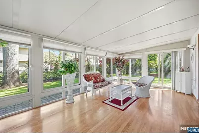 27 Pennsylvania Avenue, Montvale, NJ 07645 - Photo 20