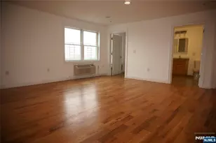 315 7th Street 504, Union City, NJ 07087 - Photo 4