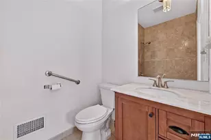 9 Heller Ct, Mahwah, NJ 07430 - Photo 24