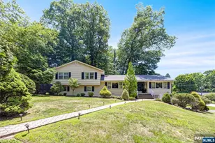 551 Stellman Dr, River Vale Township, NJ 07675 - Photo 2