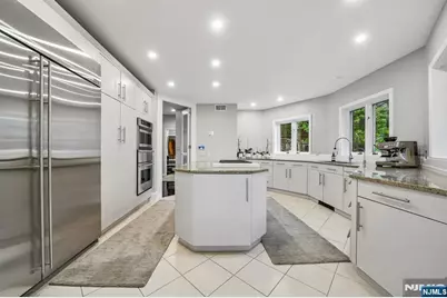 3 Kips Ridge C0003 #C0003, Montclair, NJ 07042 - Photo 8