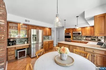 558 W Saddle River Road, Upper Saddle River, NJ 07458 - Photo 14