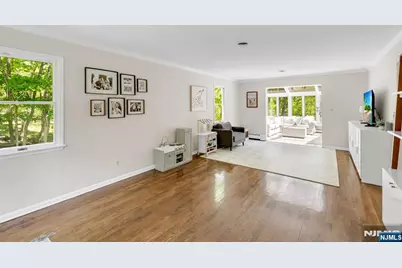 558 W Saddle River Road, Upper Saddle River, NJ 07458 - Photo 18