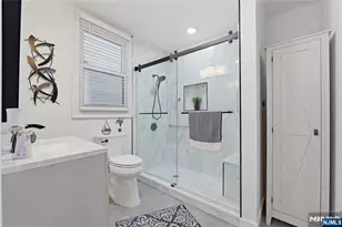 813 20th St, Union City, NJ 07087 - Photo 8