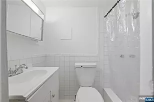 813 20th St, Union City, NJ 07087 - Photo 32