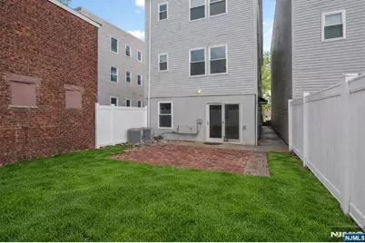 267 10th Street, Newark, NJ 07103 - Photo 42