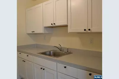 110 Midland Avenue 20B #20B, Midland Park, NJ 07432 - Photo 8
