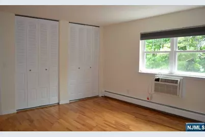 110 Midland Avenue 20B #20B, Midland Park, NJ 07432 - Photo 10
