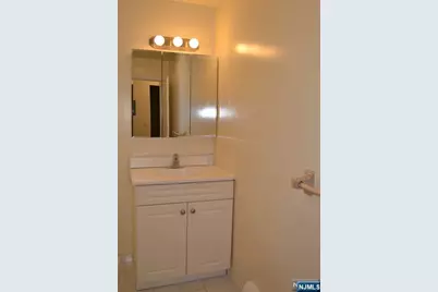 110 Midland Avenue 20B #20B, Midland Park, NJ 07432 - Photo 12
