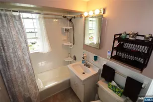 348 Plaza Rd, Fair Lawn, NJ 07410 - Photo 14