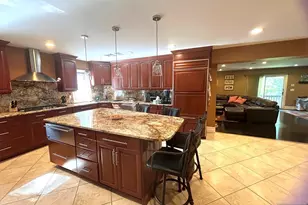 590 Maitland Ave, Teaneck Township, NJ 07666 - Photo 2