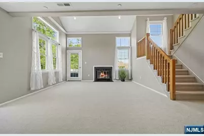 11 Cliff Drive 11 #11, Englewood, NJ 07631 - Photo 4