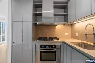 77 Hudson Street 2002, Jersey City, NJ 07302 - Photo 12