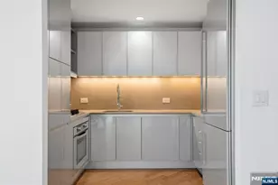 77 Hudson Street 2002, Jersey City, NJ 07302 - Photo 10