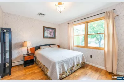 24 Molinari Drive, Wanaque, NJ 07465 - Photo 4