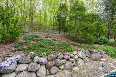 24 Molinari Drive, Wanaque, NJ 07465 - Photo 22