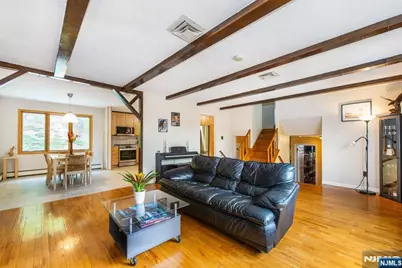 24 Molinari Drive, Wanaque, NJ 07465 - Photo 10