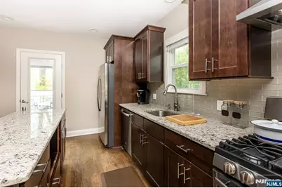 11 Central Avenue, Montclair, NJ 07042 - Photo 18