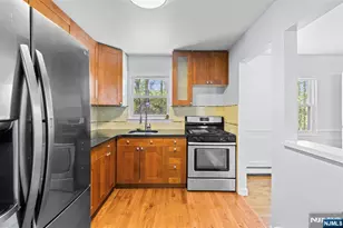 4D Lakeview 4D, Leonia, NJ 07605 - Photo 10