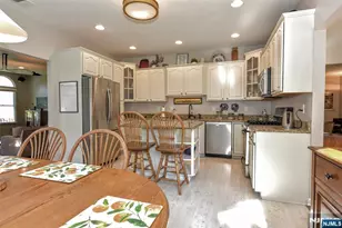 540 Burlington St, Paramus, NJ 07652 - Photo 8