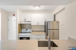 333 Grand Ave 2S, Palisades Park, NJ 07650 - Photo 4