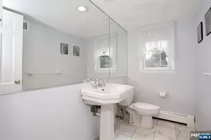 544 Hague Ct, Oradell, NJ 07649 - Photo 20