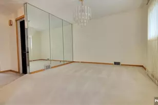 749 Ten Eyck Ave, Lyndhurst Township, NJ 07071 - Photo 4