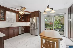 240 Mountainview Dr, Mahwah, NJ 07430 - Photo 4