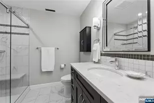 240 Mountainview Dr, Mahwah, NJ 07430 - Photo 16