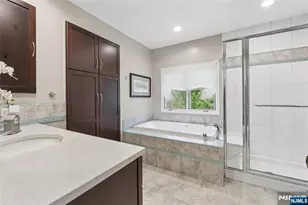 240 Mountainview Dr, Mahwah, NJ 07430 - Photo 6