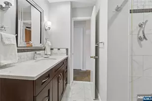 240 Mountainview Dr, Mahwah, NJ 07430 - Photo 18