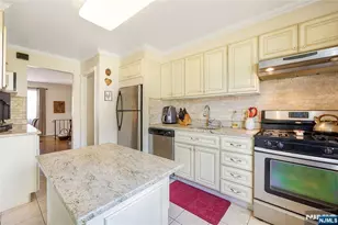1150 Roosevelt Ave, New Milford, NJ 07646 - Photo 12