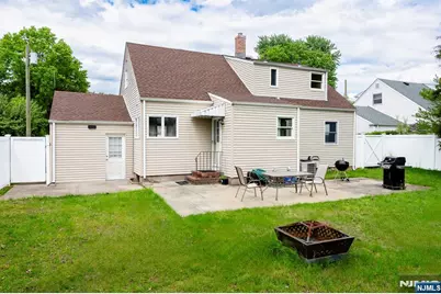 441 Blanchard Terrace, Hackensack, NJ 07601 - Photo 14