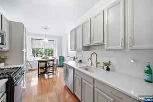 204 Swathmore Dr 2005, Nutley, NJ 07110 - Photo 10