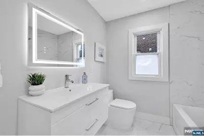 448 Fern Avenue, Lyndhurst Township, NJ 07071 - Photo 24
