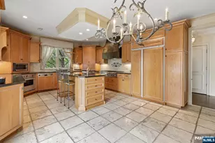 2 Ascot Way, Fort Lee, NJ 07024 - Photo 16