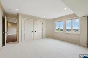 2 Ascot Way, Fort Lee, NJ 07024 - Photo 38