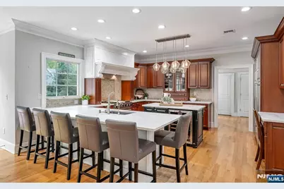 42 Lakewood Avenue, Ho Ho Kus, NJ 07423 - Photo 10