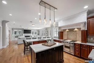 42 Lakewood Ave, Ho Ho Kus, NJ 07423 - Photo 8