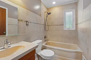 920 E Lawn Dr, Teaneck Township, NJ 07666 - Photo 12