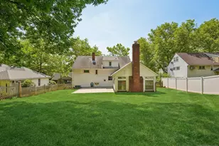 920 E Lawn Dr, Teaneck Township, NJ 07666 - Photo 20