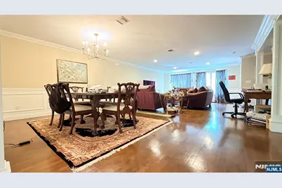 29 Skymark Court, Upper Saddle River, NJ 07458 - Photo 2