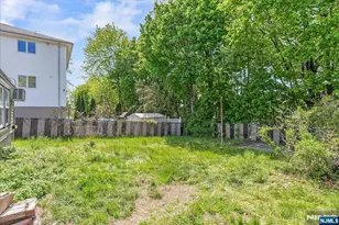 43 Maitland Pl, Garfield, NJ 07026 - Photo 18