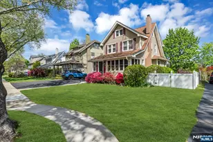 1281 Longfellow Ave, Teaneck Township, NJ 07666 - Photo 6