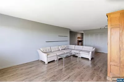 160 Overlook Avenue 11B #11B, Hackensack, NJ 07601 - Photo 8