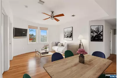 515 Gregory 8 #8, Weehawken, NJ 07086 - Photo 2