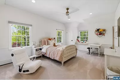 327 Woodside Avenue, Franklin Lakes, NJ 07417 - Photo 28