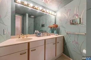 1360 Hamburg Turnpike 409, Wayne, NJ 07470 - Photo 18