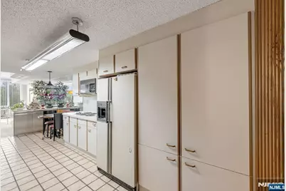 1360 Hamburg Turnpike 409 #409, Wayne, NJ 07470 - Photo 12