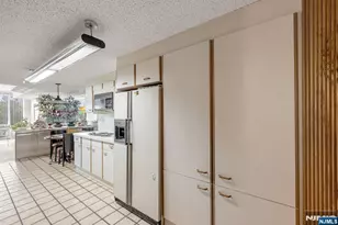 1360 Hamburg Turnpike 409, Wayne, NJ 07470 - Photo 12